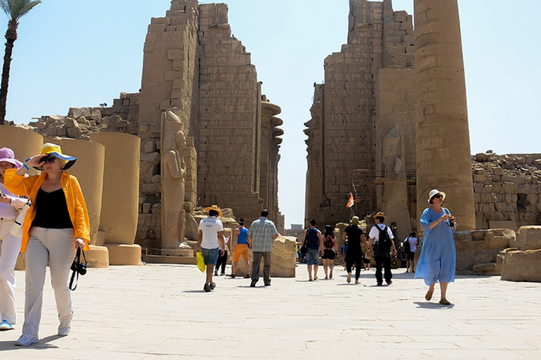 Luxor: tour di 2 giorni in auto da HurghadaTour notturno di Luxor da Hurghada in autobus