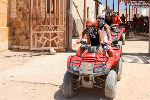 Sharm El Sheikh: Quad, Safari, Kameel met Diner & Show1H Quad, Kameel