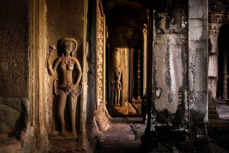 Siem Reap: zwiedzanie świątyń kompleksu Angkor i wycieczka o zachodzie słońcaWspólny luksusowy minivan z profesjonalnym przewodnikiem