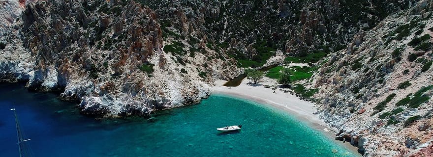 Au départ de Sifnos : Visite de Kimolos et Poliegos avec baignade