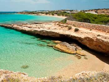 From Sifnos: Koufonisia Boat Tour