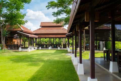 Chiang Mai: Authentic Thai Cooking Class and Farm Visit