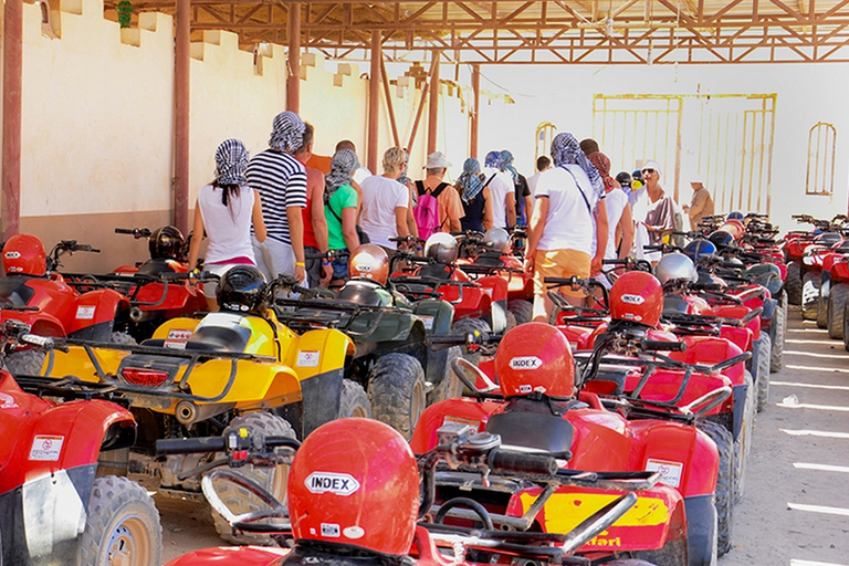 Hurghada: Safari in ATV, giro in cammello e tour del villaggio beduinoAlba in quad, cammello e colazione beduina