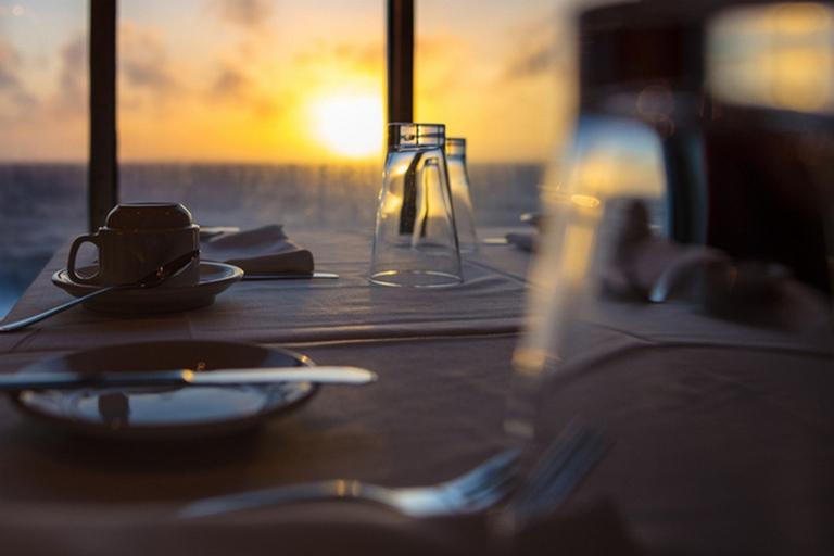 Sharm El Sheikh : Dîner-croisière avec transfert privé en optionDîner-croisière avec transfert privé