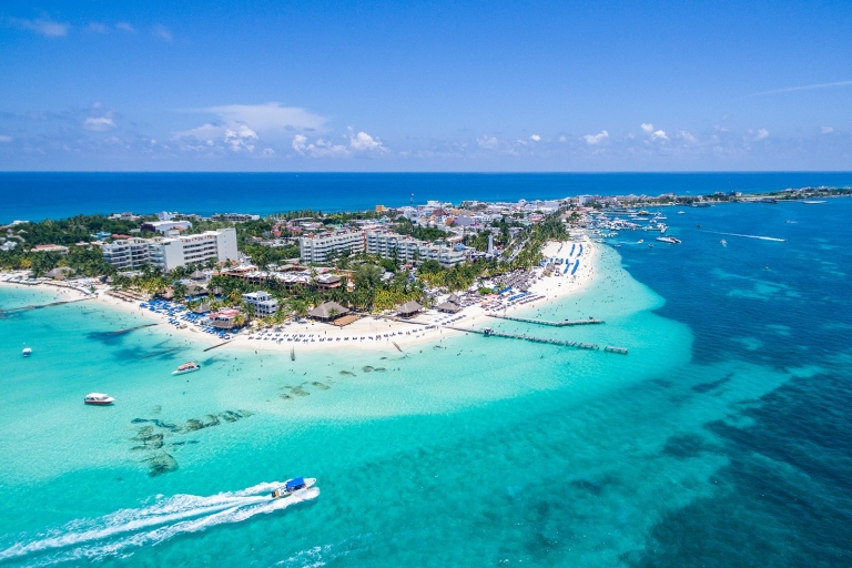 Van Cancun en RivieraM: zeilen en snorkelen naar Isla MujeresLuxe catamaran, snorkelen en bezoek aan Isla Mujeres