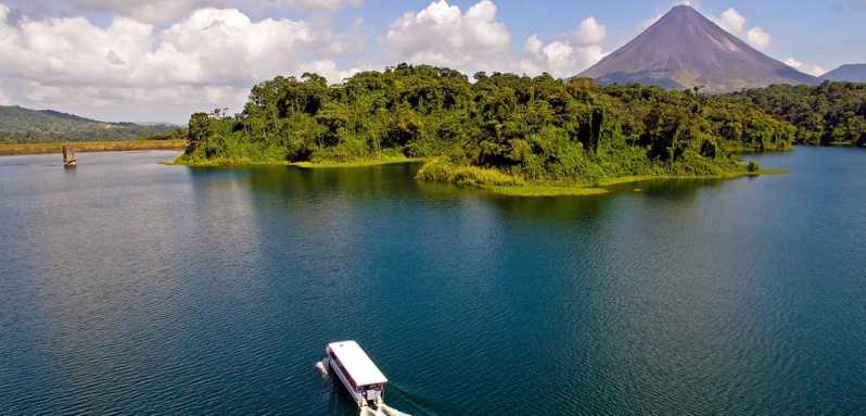 La Fortuna de Arenal: Lake Crossing to Monteverde