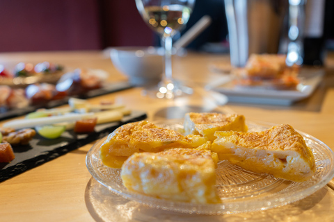 Barcelona: Montserrat, Winery Tour & Lunch with Wine Tasting