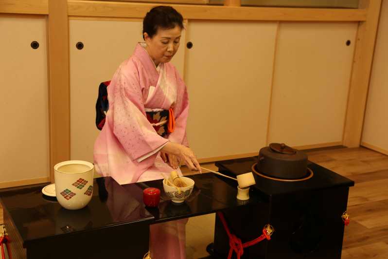 Tokyo: Practicing Zen with a Japanese Tea Ceremony