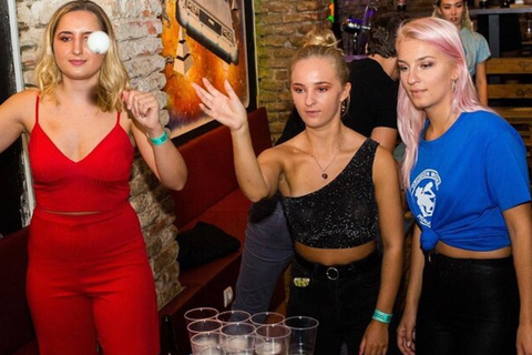 Praga: Beer Pong Experience z nieograniczonym czeskim piwem