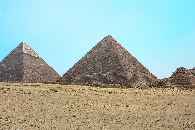 Il Cairo/Giza: Tour guidato delle piramidi, della sfinge e del museo egizioTour condiviso senza biglietti e pranzo