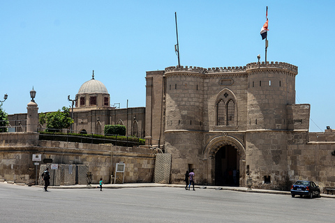 Il Cairo: Tour guidato del Museo Egizio, della Cittadella e del Vecchio CairoTour privato VIP, biglietto, pranzo, Feluca e Khan el-Khalili