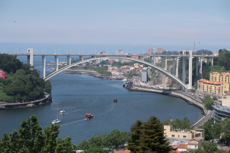 Porto: Wycieczka rowerowa z przewodnikiem i degustacja łodzi z degustacją wina portowegoOpcja 2: Rower + Łódź + Degustacja wina porto