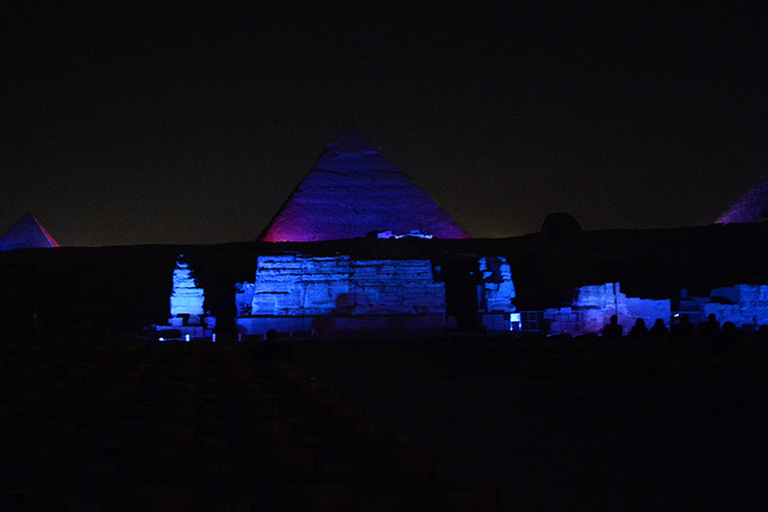 Le Caire : Spectacle son et lumière VIP des Pyramides avec transfert privé