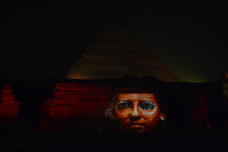 Cairo: Show de som e luz das pirâmides VIP com traslado particular