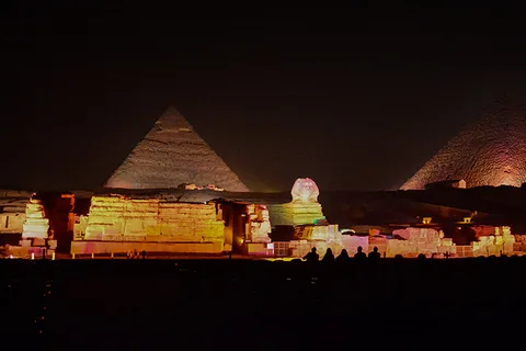 Från Kairo: Tur till pyramiderna i Giza med ljusshow och transfer