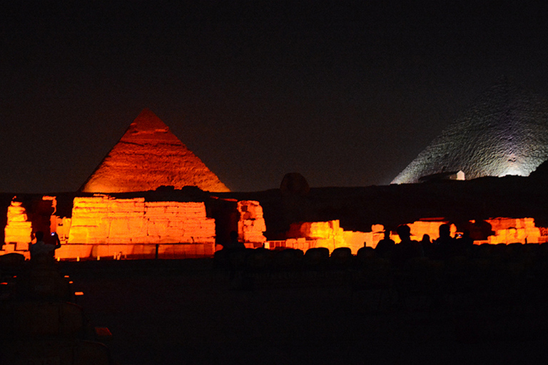 Cairo: Show de som e luz das pirâmides VIP com traslado particular