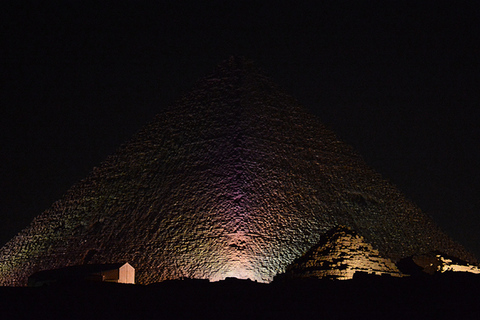 Cairo: Show de som e luz das pirâmides VIP com traslado particular