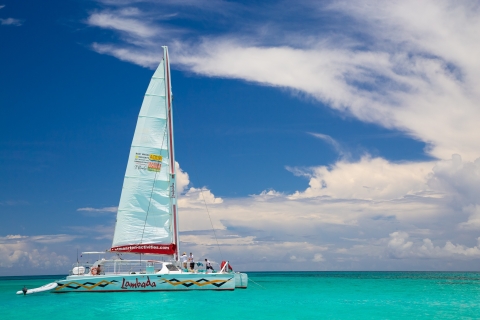 Full-Day Catamaran Sail à Figuier et Anguilla