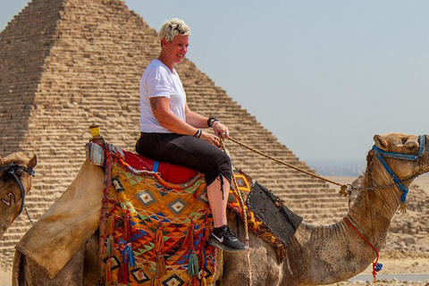 Giza: Pyramids at Sunset Guided Camel Tour Giza: Pyramids at Sunset Guided Camel Tour