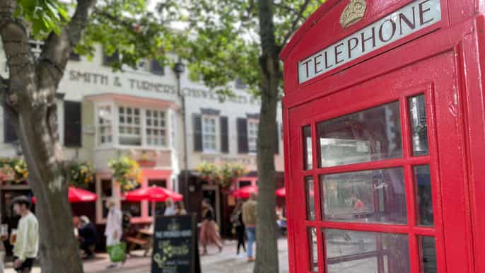 Richmond: Ted Lasso Guided Walking Tour