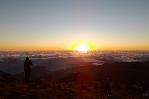Desde Funchal: puesta de sol y observación de estrellas en Pico do Arieiro