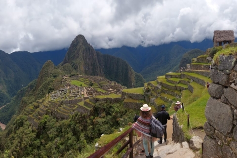 Von Cusco aus: Machu Picchu Tour & Ticket BergVon Cusco aus: Machu Picchu Tour und Bergbesteigung mit Transfer