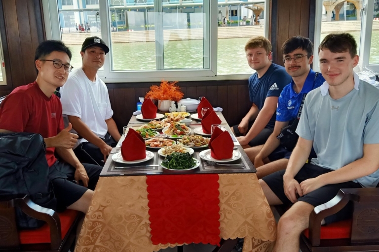 Hanoï : visite guidée de la baie d'Halong avec transferts