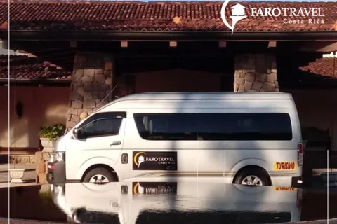 San Jose: Private Transport to Jaco or Playa Hermosa