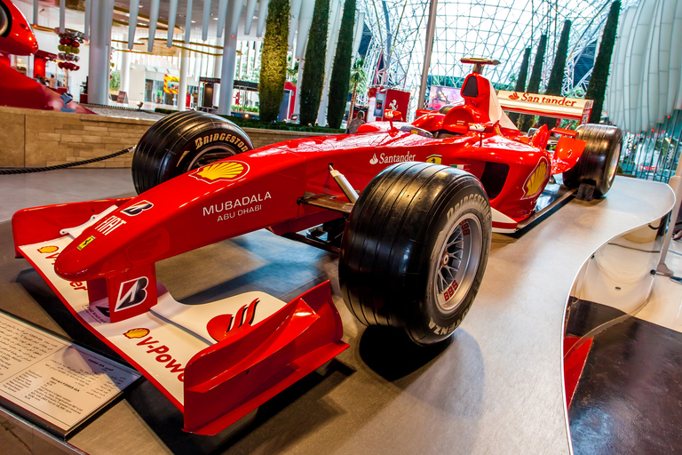 Vanuit Milaan: Ferrari hele dag met lunchVan Milaan: privé Ferrari-museum en meer reis met lunch