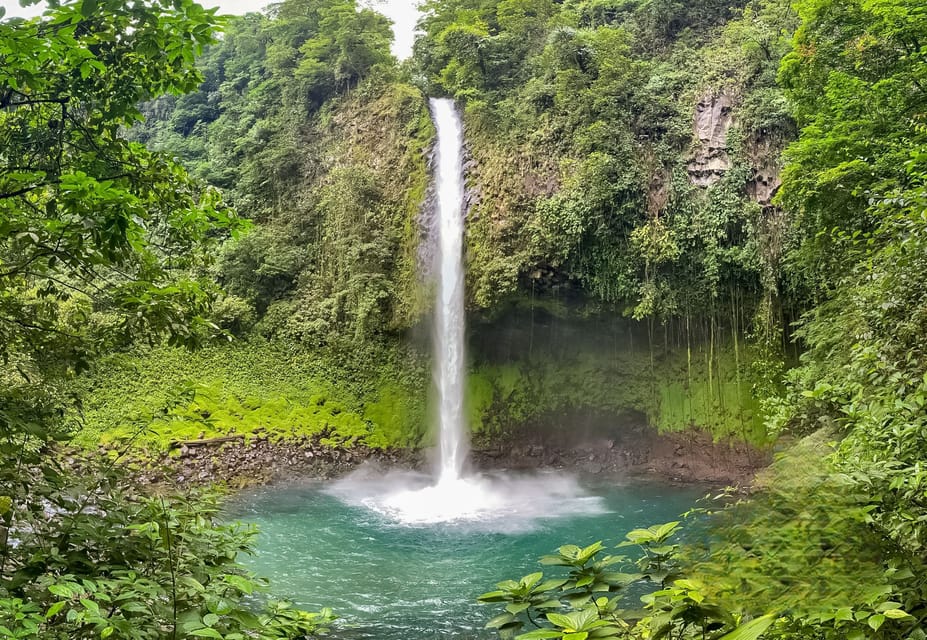 La Fortuna Caminata Guiada Por La Cascada GetYourGuide