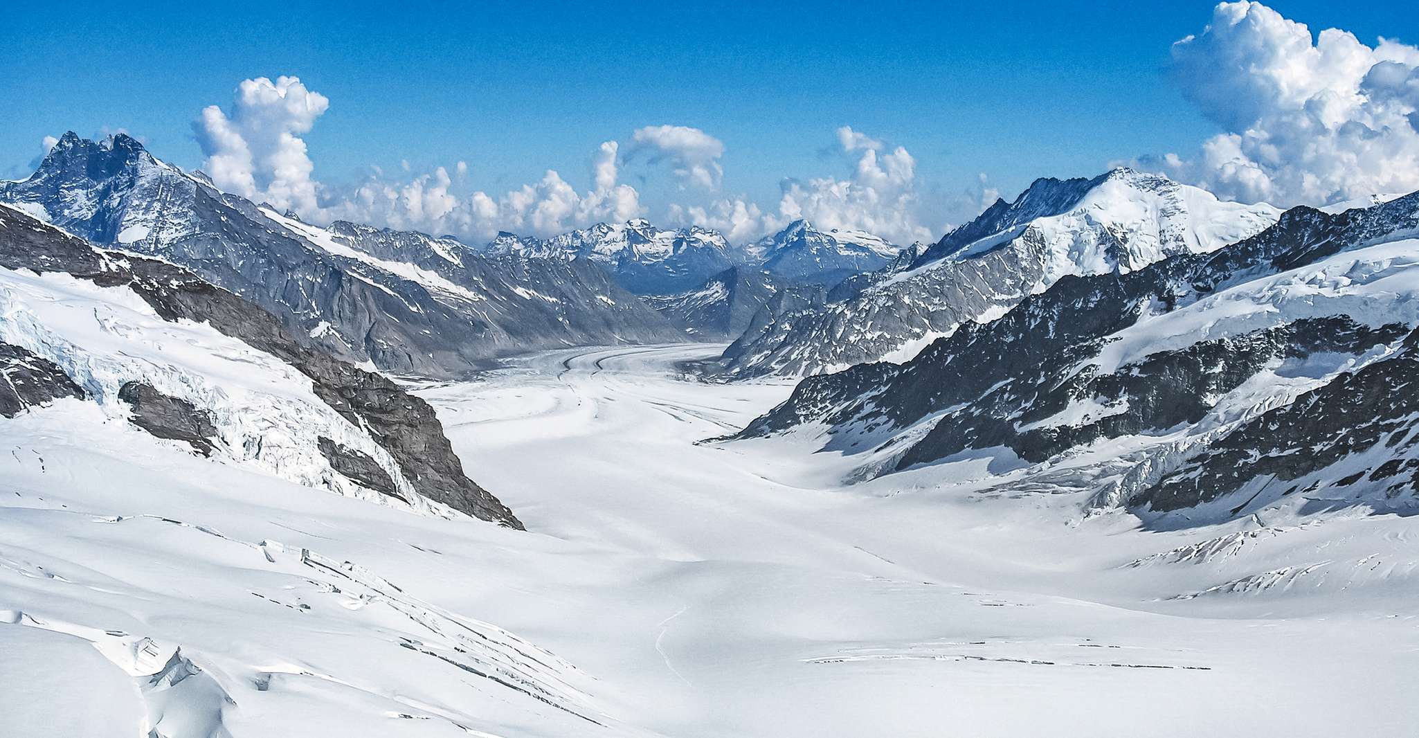 Jungfraujoch, Roundtrip to the Top of Europe by Train - Housity