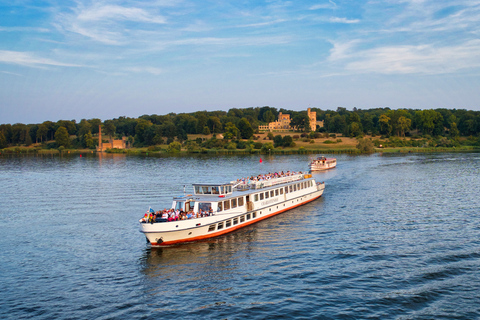 Potsdam: Palace Tour by Boat Afternoon Tour