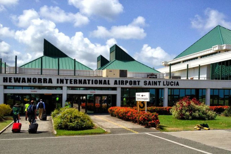 Hewanorra Airport: Private Round-Trip Transfer to Sandals Hewanorra Airport: Private Round-Trip Transfer to St. Lucia