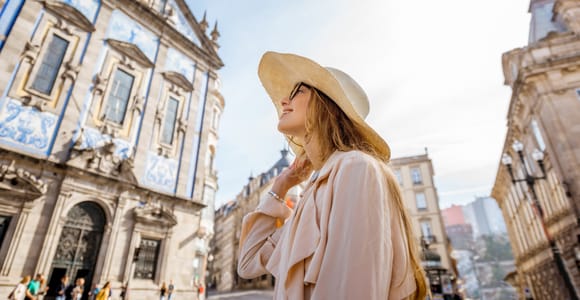 Von Lissabon aus: Tagestour nach Porto, Óbidos und Nazaré
