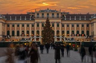 Wien: Schönbrunner Weihnachtsmarkt und klassisches Konzert