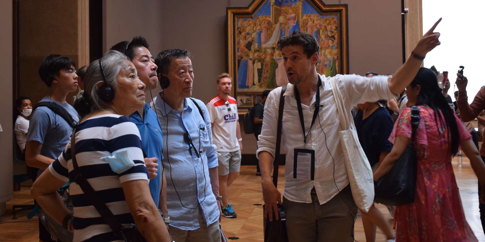 Paris: Louvre Masterpieces Tour with Pre-Reserved Tickets