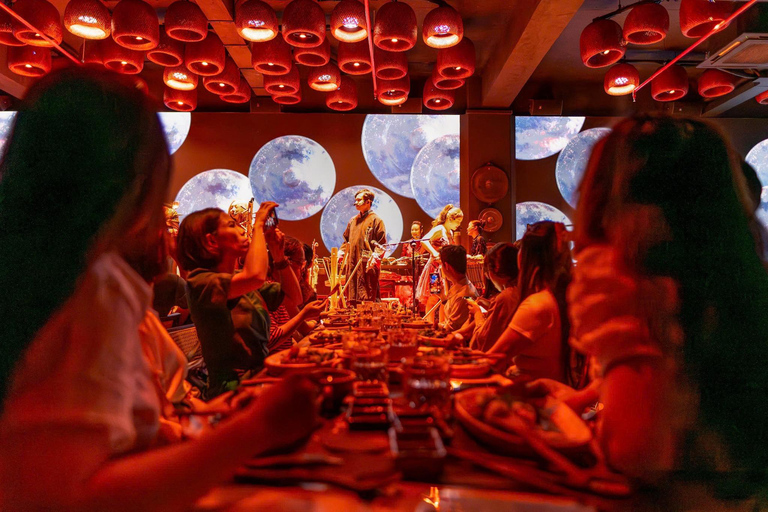 Ho Chi Minh: Open-Top Bus Tour, Chào Show & Dinner MAIN MENU BUS TOUR with CHÀO SHOW