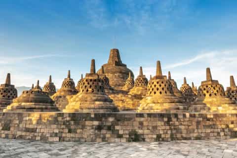 Yogyakarta: Borobudur Sunrise & Prambanan Temple Guided Tour