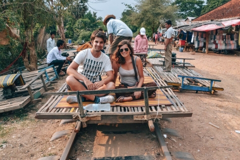 Battambang: Tempels & Bat Caves Tour met Bamboo Train Ride