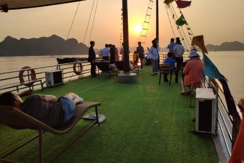 Hanoi: 2-dniowy 5-gwiazdkowy rejs po zatoce Lan Ha z transferem