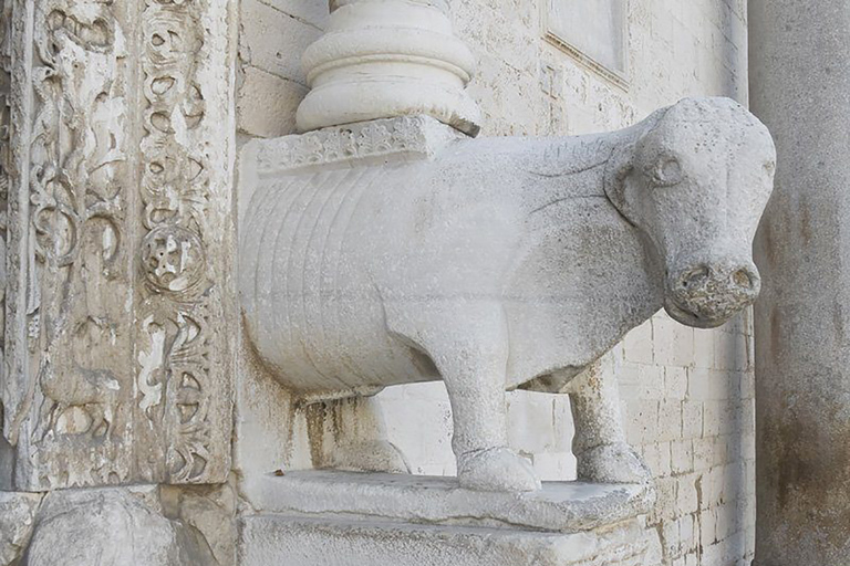 Bari: St. Nicholas Basilica and Crypt Guided Tour Bari: St. Nicholas Basilica and Crypt Guided Group Tour