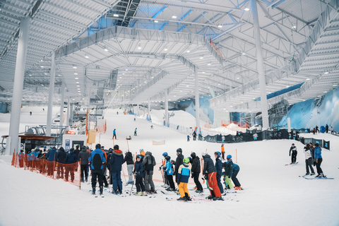 Oslo: Day Pass for Downhill Skiing at SNØ Ski Dome