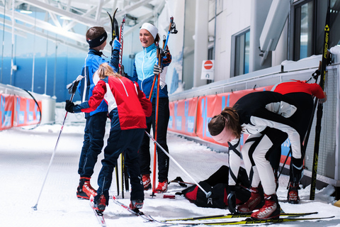 Oslo: Pass giornaliero per lo sci alpino al SNØ Ski DomeOslo: pass giornaliero feriale per lo sci alpino allo SNØ Ski Dome