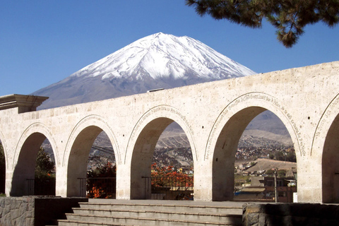 Arequipa: visite panoramique en bus de l'après-midiVisite panoramique en bus de l'après-midi