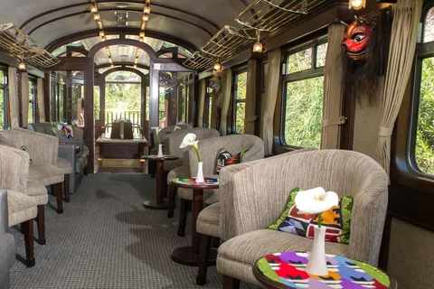 Cusco: Full-Day Tour to Machu Picchu by First Class Train