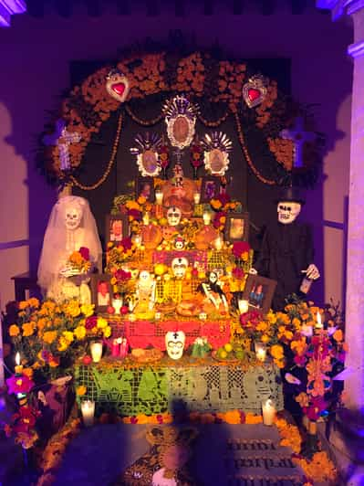 Oaxaca: Mexican Day of the Dead Nighttime Tour with Guide | GetYourGuide