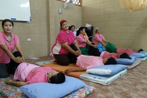 De Krabi: visite de la source chaude d'eau salée de Khlong Thom et du muséeExcursion d'une journée à Khlong Thom avec massage thaïlandais