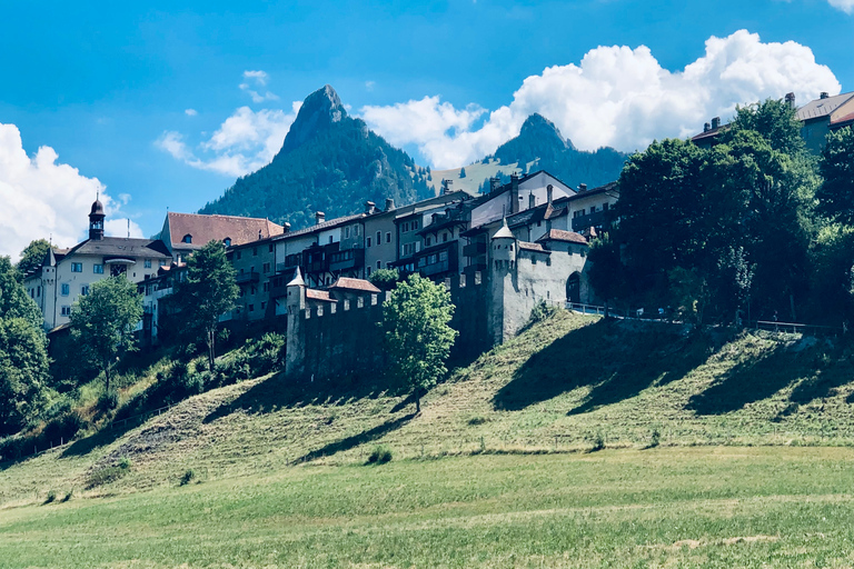 Från Genève: Dagstur med choklad- och ostprovning i GruyéreFrån Genève: Gruyére choklad- och ostprovning dagsutflykt