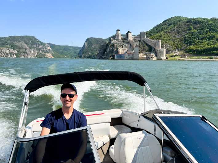 Belgrade: Golubac Fortress, Iron Gate, and Speed Boat Tour