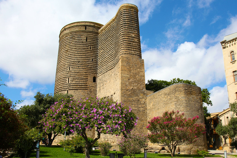 Baku: City Tour de dia inteiro com almoço no Azerbaijão com tudo incluídoBaku: excursão de aluguel de carro de dia inteiro com almoço no Azerbaijão